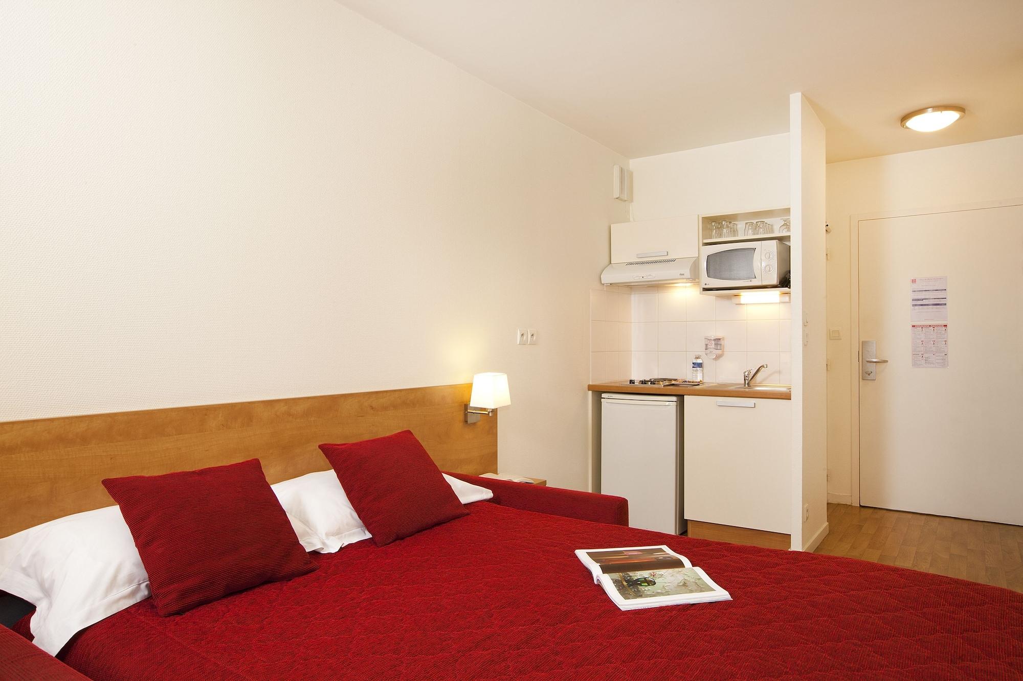 Sejours & Affaires Rennes Villa Camilla Exteriér fotografie